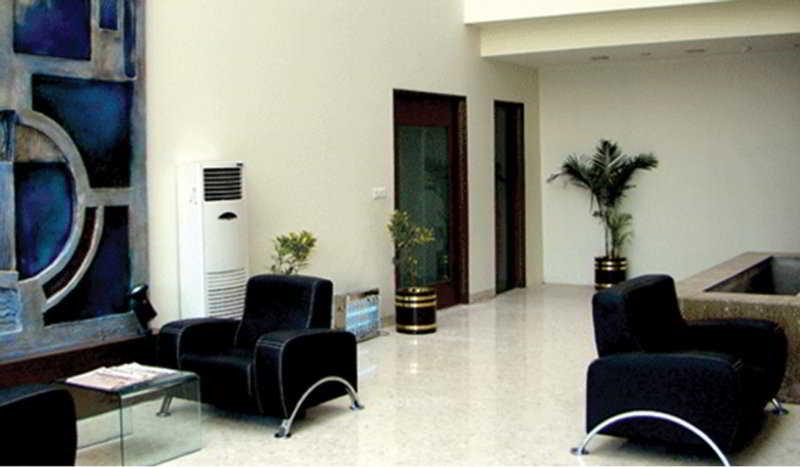 Treebo Trend Cambay Sapphire Ahmedabad Intérieur photo